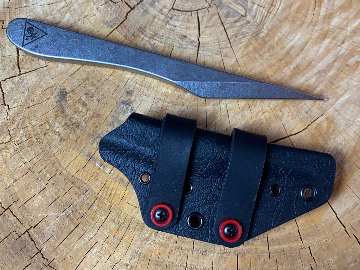 Taco Kydex Sheath - 8.5" of Danger Dashi - Two belt loops